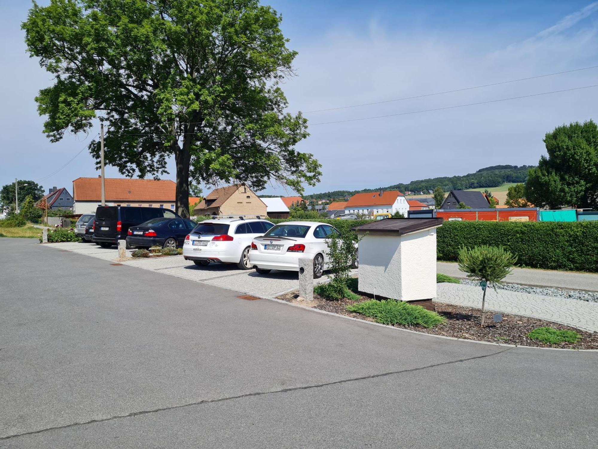 Familien- Und Apartmenthotel Lerchenberghof Walddorf  Zewnętrze zdjęcie